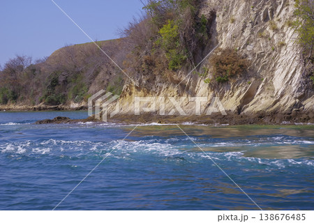 愛媛県今治市・能島城跡と海流の景観 138676485