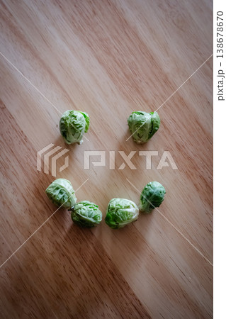 野菜でスマイル　芽キャベツ 138678670