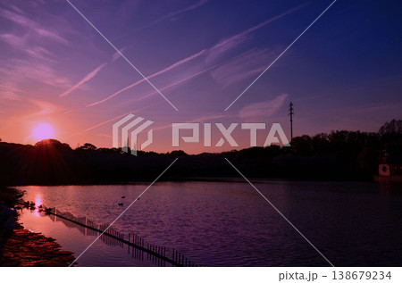 大阪 鶴見緑地公園の夕景 大阪 鶴見緑地公園の夕景 138679234