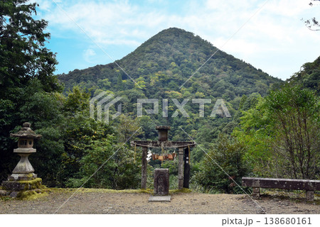 元伊勢内宮 皇大神社 日室ヶ嶽遥拝所 138680161