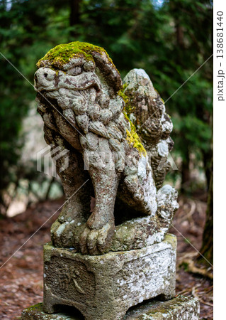 【岡山県真庭市】茅部神社_石像 138681440