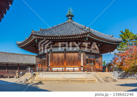 ユネスコ世界遺産　奈良県斑鳩の里　国宝法隆寺　聖徳太子 138682246