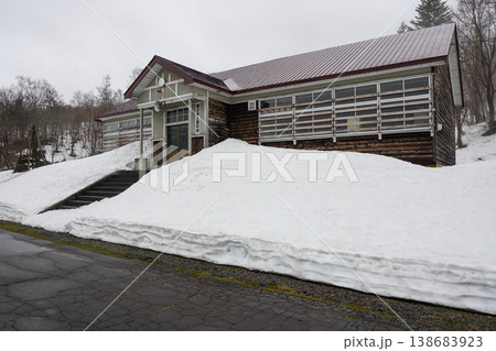 幌成郷土史料館（深川市立幌成小学校・廃校） 138683923