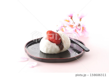 苺大福 苺大福 138686311