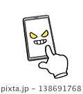 スマートフォンを操作する手 138691768
