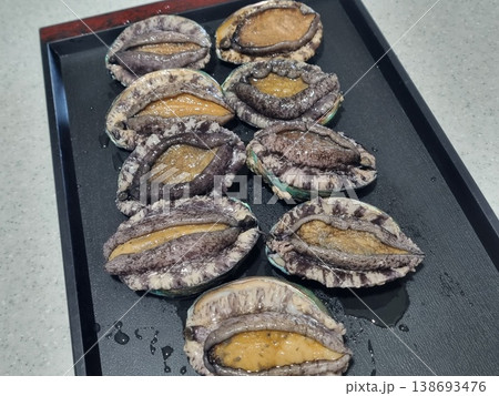 high quality fresh raw abalone high quality fresh raw abalone 138693476