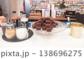 海外のカフェ 138696275