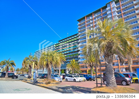 《静岡県》弁天島海浜公園に建ち並ぶリゾートホテル 《静岡県》弁天島海浜公園に建ち並ぶリゾートホテル 138696304