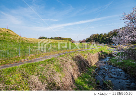 滋賀県大津市仰木の里山風景 138696510