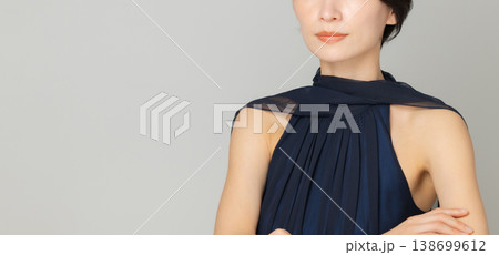 肌の綺麗な女性 138699612
