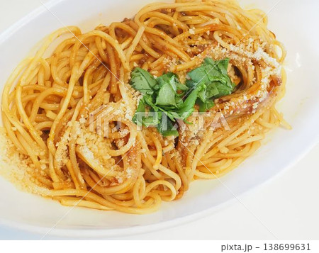 トマトスパゲッテイ、妻の手作り家庭料理、家庭で楽しむ夕ご飯、幸せ家族 138699631