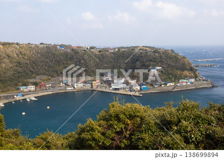伊豆大島の波浮港 138699894