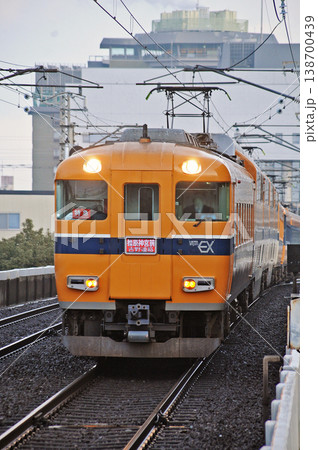 近鉄特急　ビスタカー 138700439