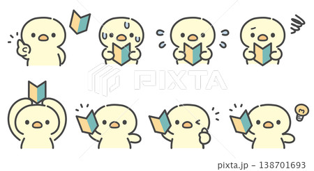 初心者マークを持つひよこの手描きイラストセット 上半身 138701693