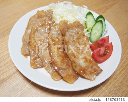 豚の生姜焼き 豚の生姜焼き 138703618