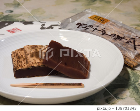 丁稚ようかん(でっち羊羹) 丁稚ようかん(でっち羊羹) 138703845