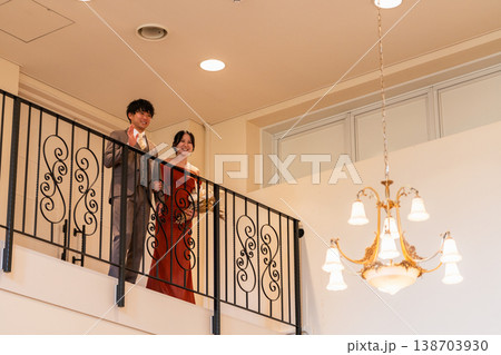 お色直し,披露宴入場する新郎新婦 お色直し,披露宴入場する新郎新婦 138703930