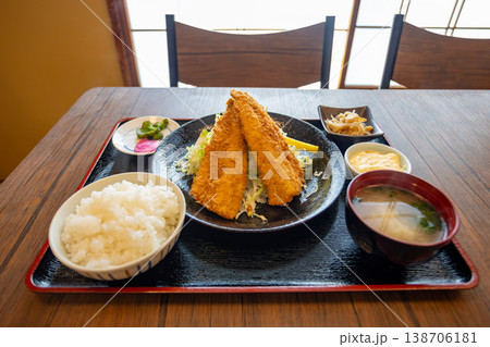 アジフライ定食(ご飯・味噌汁付きの和食ランチ) アジフライ定食(ご飯・味噌汁付きの和食ランチ) 138706181