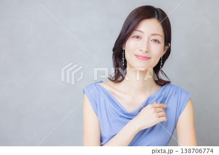 40代女性のビューティイメージ 138706774