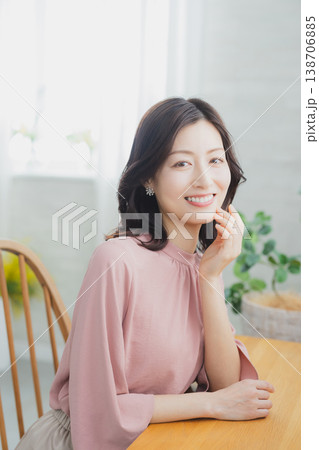 40代女性のビューティイメージ 40代女性のビューティイメージ 138706885
