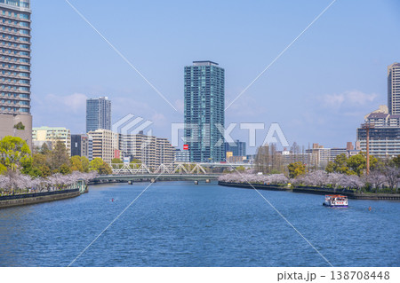 大川沿いの桜並木　桜ノ宮　源八橋方面 138708448