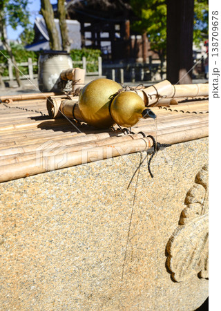 豊国神社 手水舎(手水鉢) 豊国神社 手水舎(手水鉢) 138709678