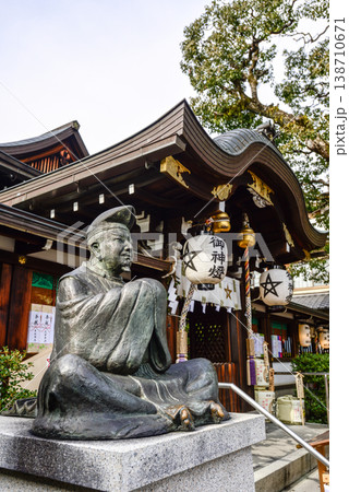 晴明神社　安倍晴明像 138710671