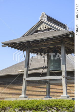 お寺の鐘 お寺の鐘 138717457