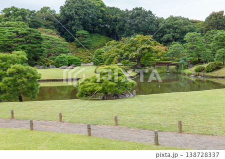 Tokyo Central Parks and Green Urban Spaces Tokyo Central Parks and Green Urban Spaces 138728337