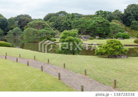 Tokyo Central Parks and Green Urban Spaces Tokyo Central Parks and Green Urban Spaces 138728338