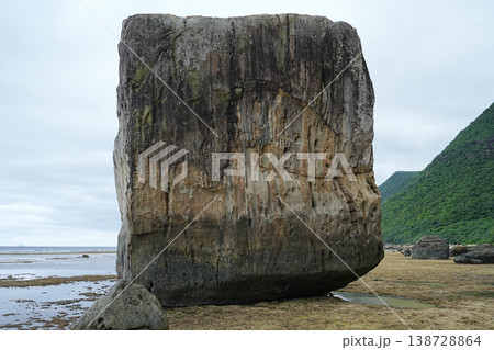 沖縄県_西表島_鹿川〜南風見田_豆腐岩 沖縄県_西表島_鹿川〜南風見田_豆腐岩 138728864