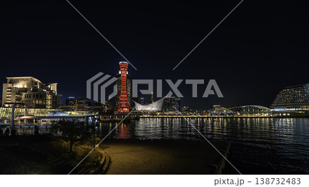 ライトアップされた夜のみなとみらい 138732483