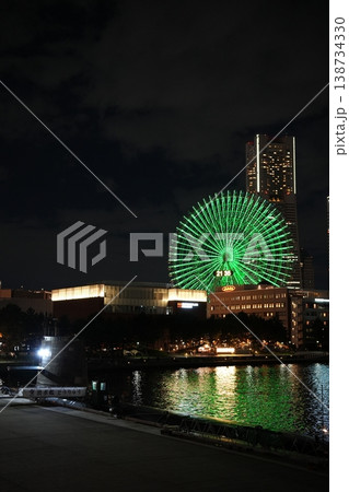 ハンマーヘッドから見たみなとみらいの夜景 138734330