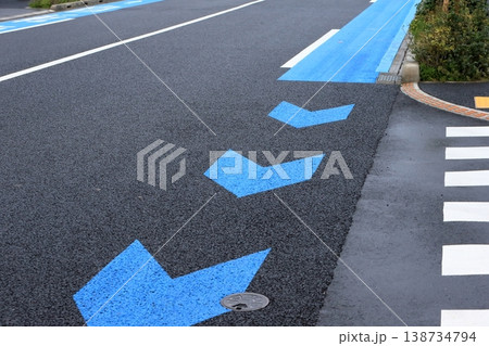 自転車専用通行帯 イメージ 自転車専用通行帯 イメージ 138734794