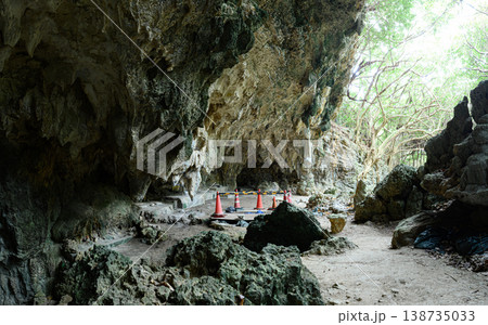 ジャネー洞　沖縄の鍾乳洞 138735033