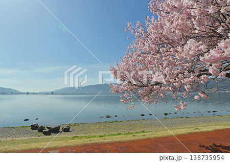 諏訪湖　　長野県下諏訪町 138735954
