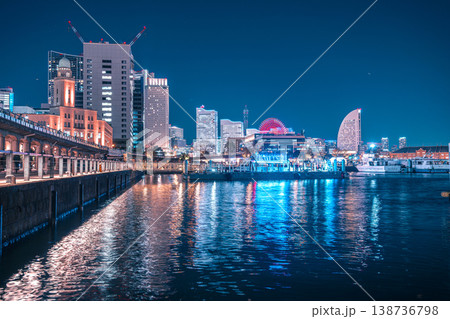 みなとみらいランドマークタワー夜景 みなとみらいランドマークタワー夜景 138736798