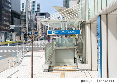 名古屋・栄 錦通 都市風景 名古屋市営地下鉄 栄駅 4A 出入り口 名古屋・栄 錦通 都市風景 名古屋市営地下鉄 栄駅 4A 出入り口 138738444