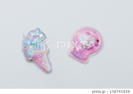 カラフルなドロップシール カラフルなドロップシール 138741839