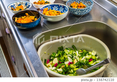 レンジでヘルシーで美味しい温野菜のチーズ乗せを作る 138742110