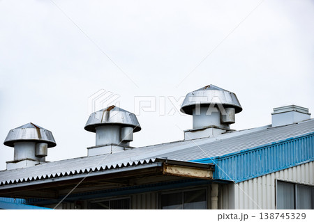 工場設備　屋上換気扇 138745329