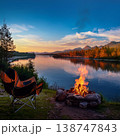 夕暮れの川辺に揺れる焚き火とキャンプ【自然・アウトドア・イラスト】 138747843