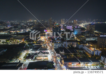タイ パタヤの夜景 138749571