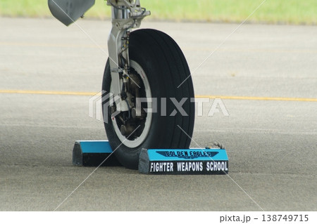 F-15の主脚タイヤ F-15の主脚タイヤ 138749715