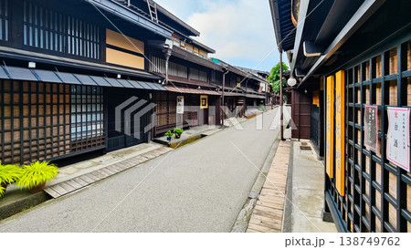 飛騨高山の古い町並 138749762
