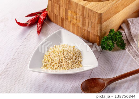 Raw dry sesame seeds heap Raw dry sesame seeds heap 138750844