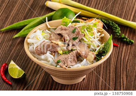 Vietnamese pho bo soup with beef 138750908