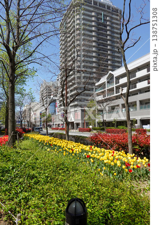 春を迎えたJR尼崎駅北側周辺(2026年4月撮影) 春を迎えたJR尼崎駅北側周辺(2026年4月撮影) 138751308