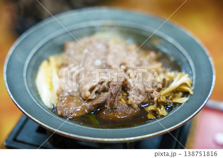 熱々牛肉鍋 138751816