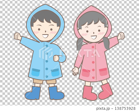 雨季的雨天，孩子們穿著雨衣。 138753928